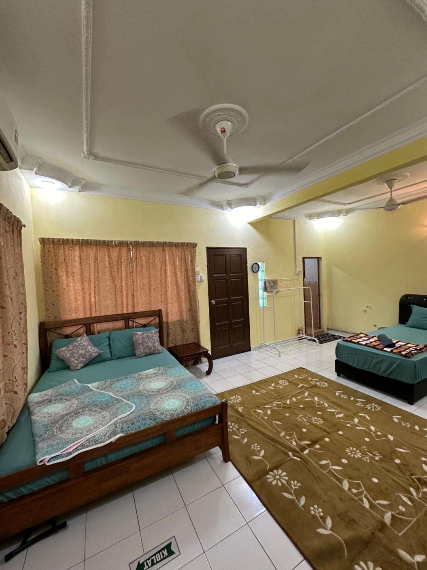 Allofus Guestroom